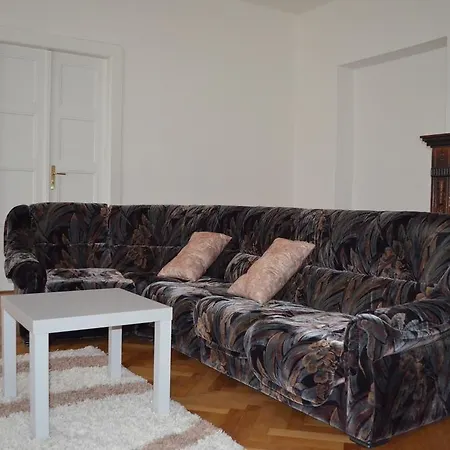 Mlynarska 4 Apartman *